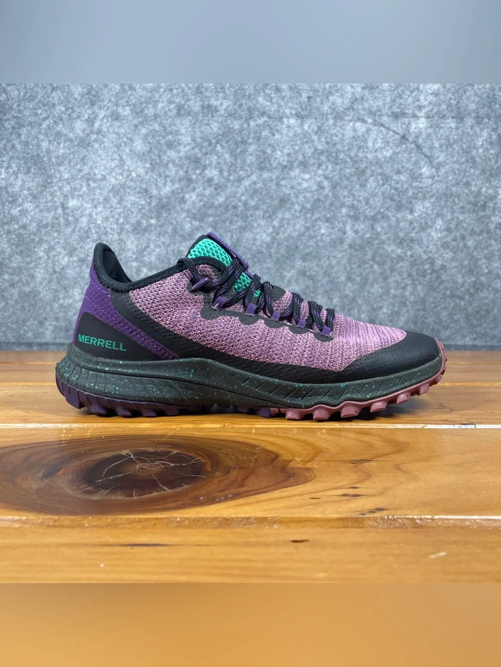 Merrell Bravada WOMENS 7.5 Purple Trail Running Hiking Shoes Gorpcore J033644